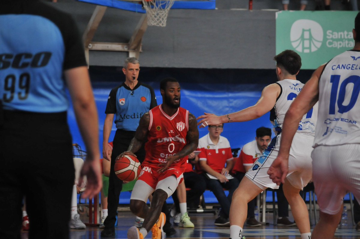 #Unión | 🔴⚪ El Tatengue logró el primer triunfo en su tercera temporada de <a href="/LigaNacional/">La Liga</a>. El equipo de Puñet venció 92 a 80 a Argentino de Junín con la presencia de <a href="/PedroBombino1/">Pedro Bombino 💣</a> como MVP del juego. El Cubano marcó 18 tantos, seguido por <a href="/FeliPais/">Felipe Pais</a> con 14. <a href="/unionsfbasquet/">Unión Básquet</a>