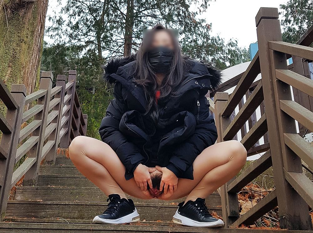 30대 유부녀 섹파 능욕해달라는 요청이 와서 공유해드립니다. 
댓글로 능욕해주세요. 
#섹트 #유부녀 #미씨