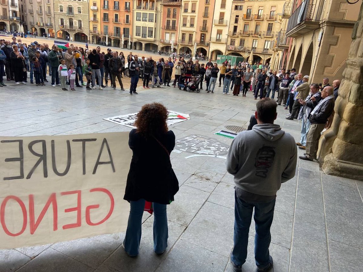 UCFROSONA tweet media