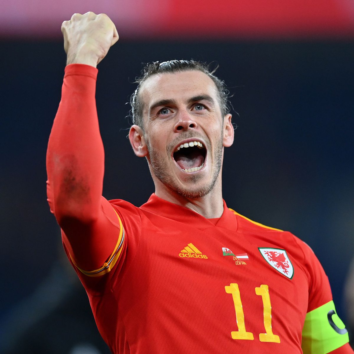 CrookedFootball's tweet photo. Gareth Bale's Remarkable Return! Reports suggest the Welsh star is considering a comeback with home town club Cardiff City after coming out of retirement. A story that would warm any football fan's heart! 🐉📷 #BaleComeback #Bluebirds https://t.co/kUzorq6WXd