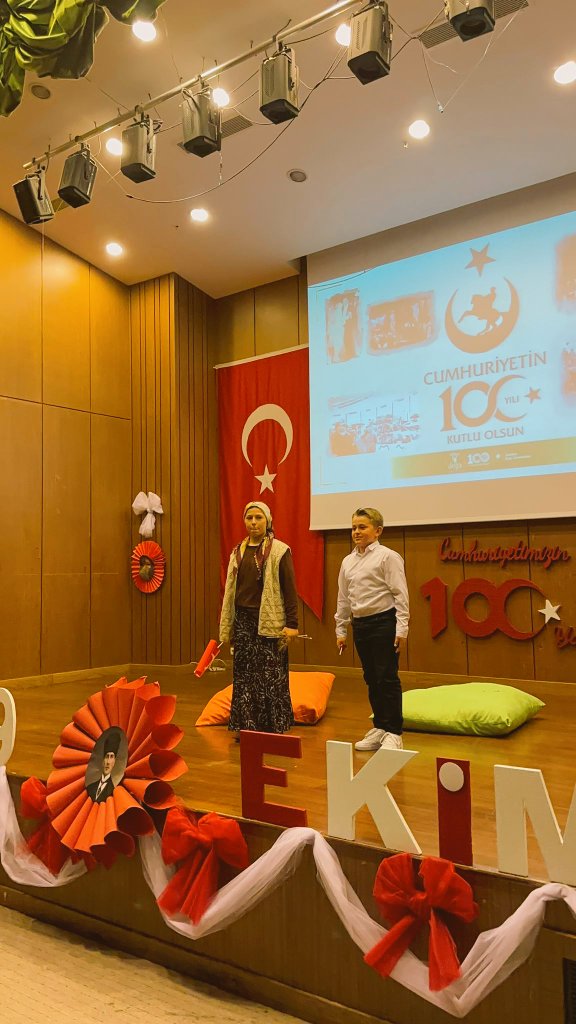 Ulu Önder Mustafa Kemal Atatürk’ün armağanı olan Cumhuriyetimizin 100. yılı kutlu olsun. Hep birlikte nice 100 yüzyıllara! 🇹🇷
#CumhuriyetinDoğası <a href="/nurhansutlass/">Dr. Nurhan Sütlaş</a> <a href="/binici_yesim/">Yeşim Binici Köseoğlu</a> <a href="/EzgiOvet/">Ezgi Övet</a>