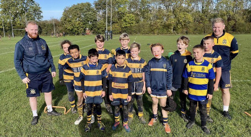 🟡🔵 Grassroots clubs like ours are powered by volunteers and role models.  So when our 1st XV players had a free weekend, they offered to help coach our minis. And in return, our minis will form a guard of honour on Saturday as their heroes run out against <a href="/coventrywelsh/">Coventry Welsh RFC</a> 💙💛