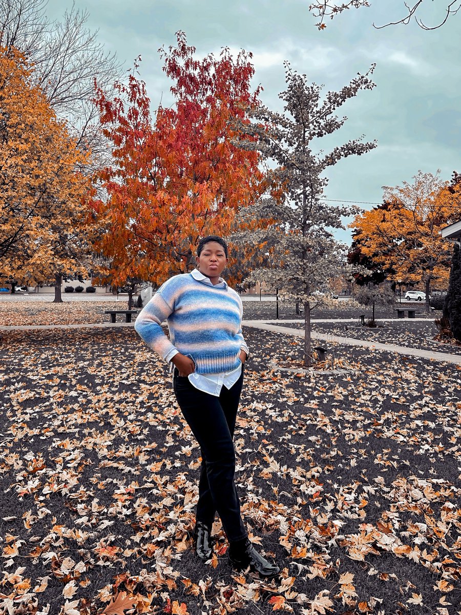 LovelyNenye10's tweet image. You can tell that fashion is my favorite weather genre.., Happy Sunday Xes 🤭✌🏽 #fallootd #AutumnVibes