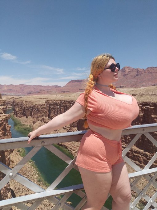 Colorado River 🦦 https://t.co/4OaUBcRcfS