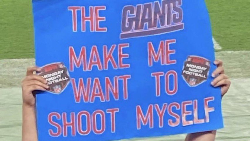 amiablexaly's tweet photo. i hate this team https://t.co/o91s2QYrnu