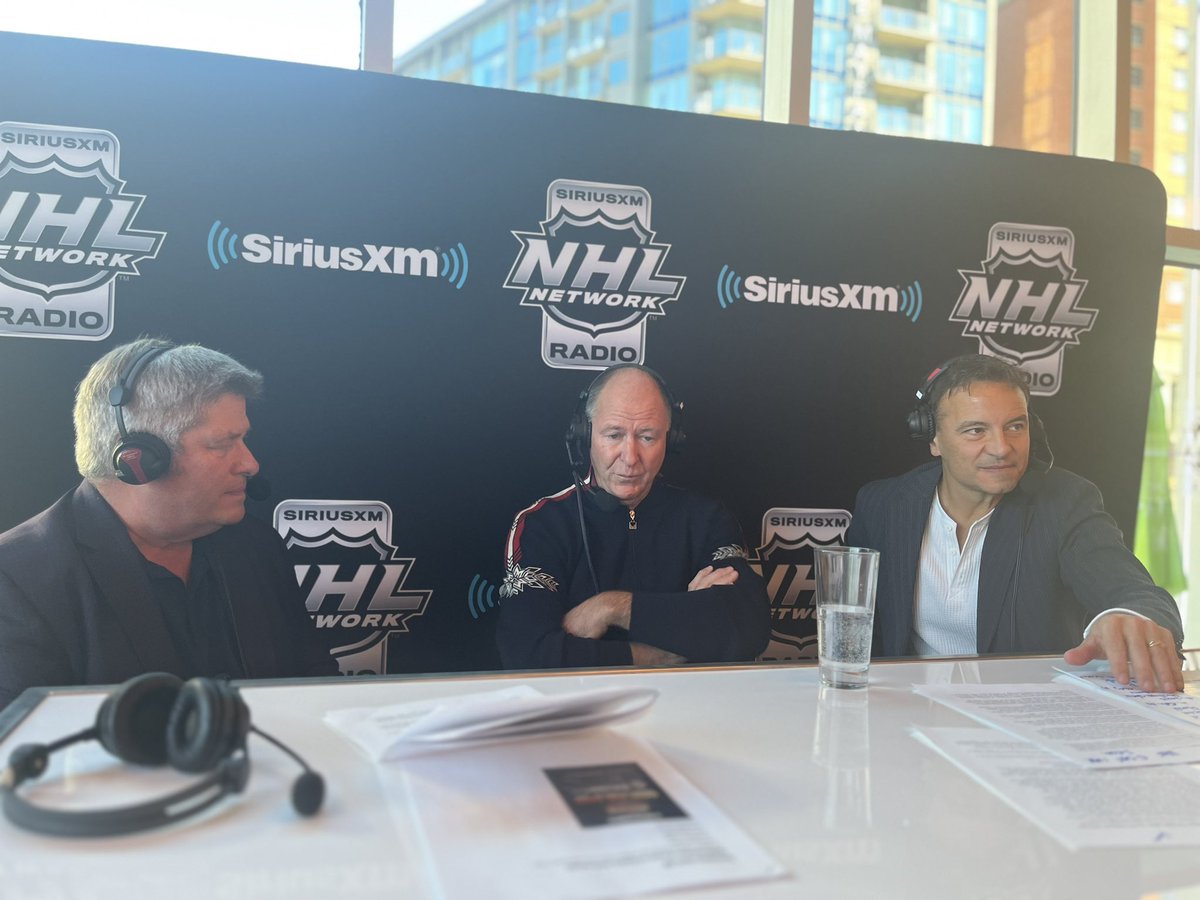 Kevin Lowe LIVE in Edmonton with @stevekouleas + @GordStellick on our @SiriusXMNHL #NHL #HeritageClassic pregame show! Still to come: Grant Fuhr, Raffi Torres + @BrettKissel Siriusxm.ca/nhllive