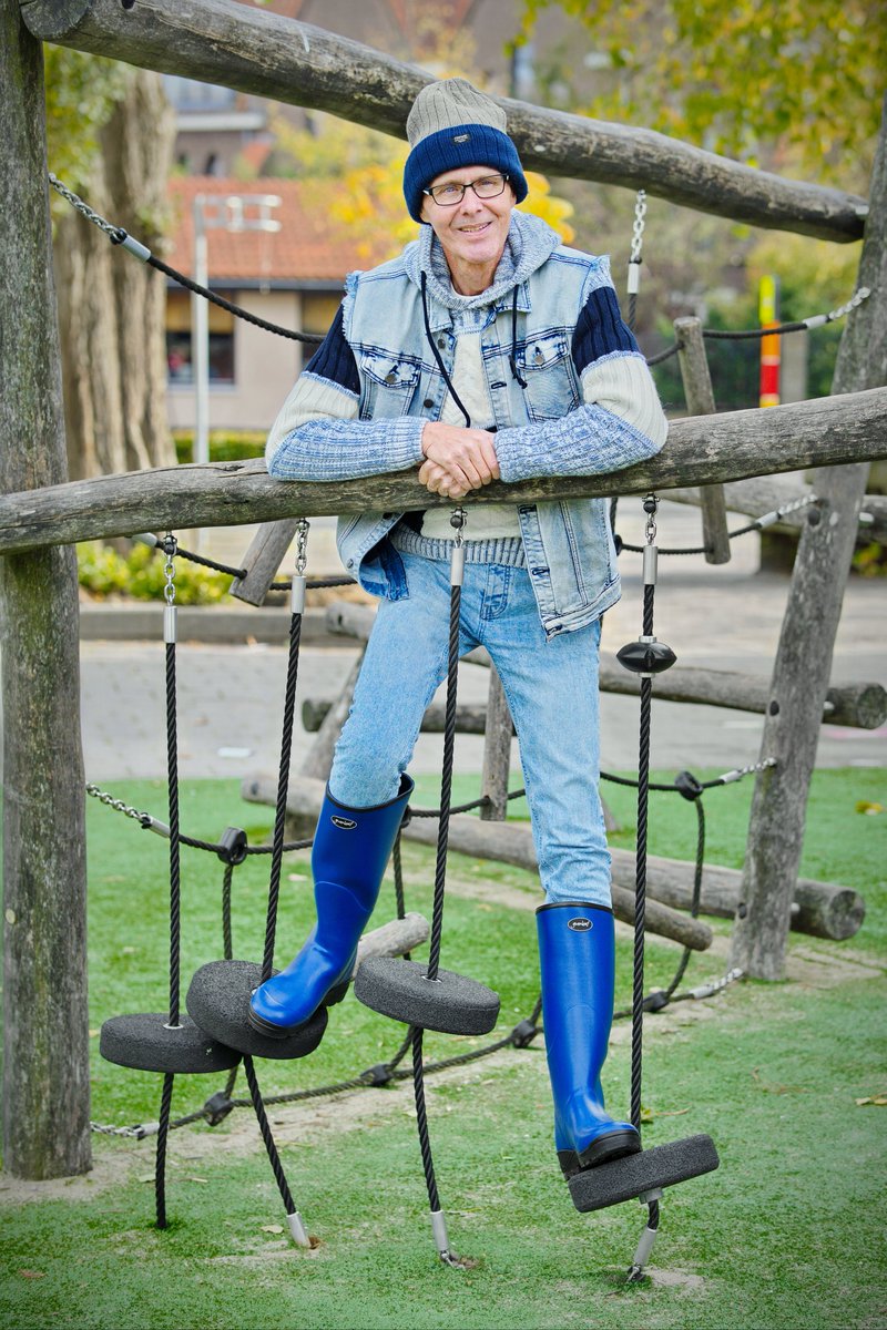 Welliesare4men2's tweet photo. Second last post. ☺️

#Gumleaf #Norse #Wellies #Boots #Rubber #Tall #Blue #Navy #Awesome #Stunning #BeSeen #Standout #DareToBeDifferent https://t.co/aR9Cyf9Knf
