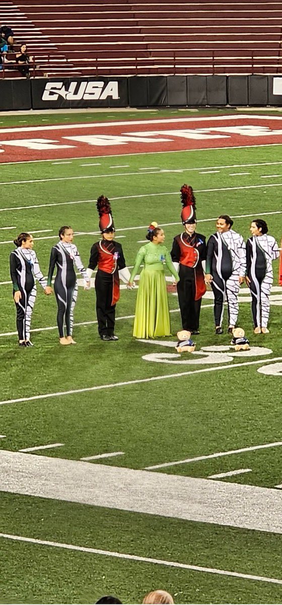 CONGRATULATIONS to our SHS Band, Flags, and Missionettes on an amazing end to the marching season! They finished in 9th place at TOB out of 28 bands! Thank for your hard work, and dedication! @RMonreal_SISD @MMoomaw_SISD @VChaparro_SISD @Socorro_HS1 @reynaga_lesly @CMorales_SHS