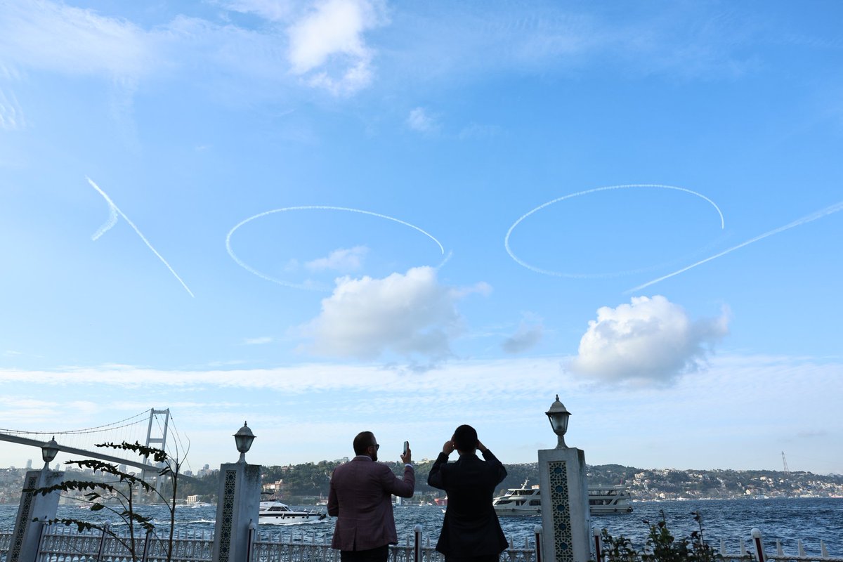 krtbey's tweet image. Daha nice yüzyıllara Türkiyem.
#Türkiye100yaşında