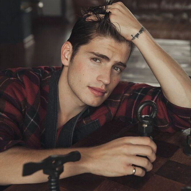 Daemon Andreu Mikaelson Marshall (@mikaelsondaemon) on Twitter photo 