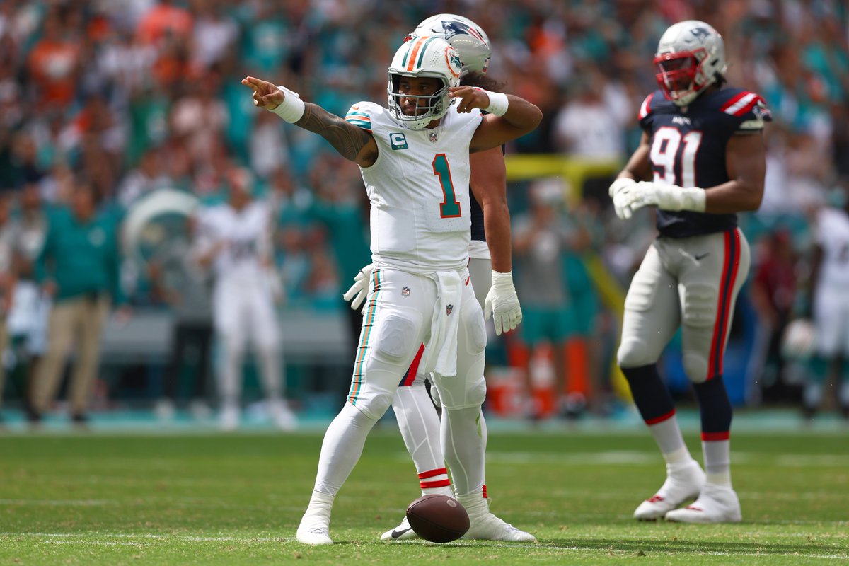 NFLonCBS's tweet image. Most regular season wins EVER vs Bill Belichick

Tua Tagovailoa            6