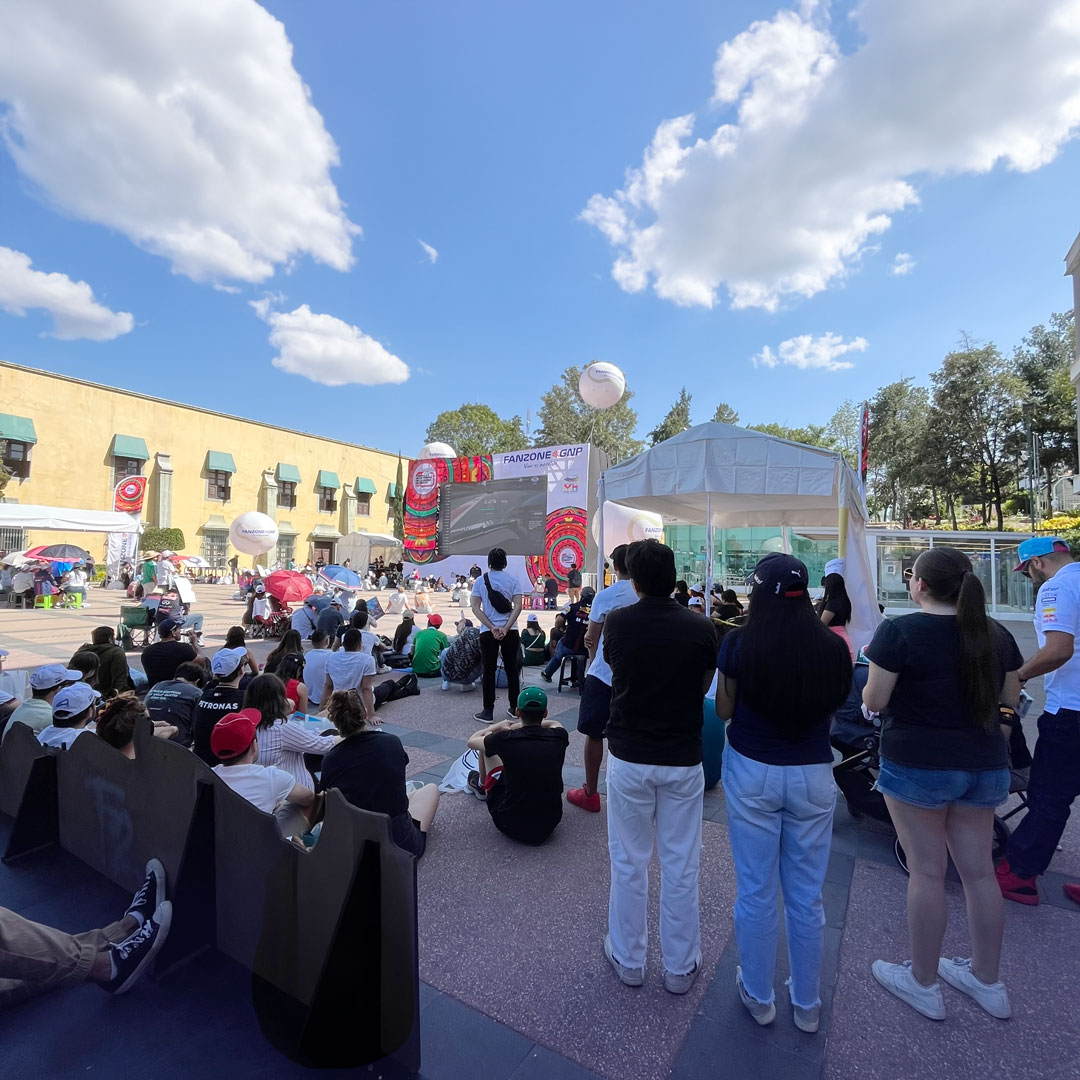 FANZONEGNPCDMX's tweet photo. ¿Todo listo para disfrutar del @MexicoGP desde el F1 Fanzone GNP #Viviresincreíble? @gnpseguros invita. https://t.co/jPewcN3aWT