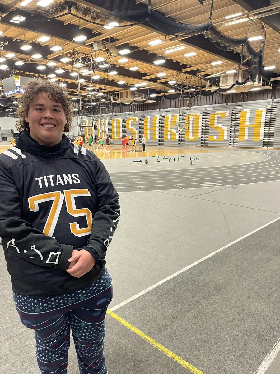TravisB_70's tweet photo. Thank you to @Coach_Worsell and @UWOFootball for inviting me to a great gameday visit! I loved seeing the campus and being on the field with the players! It was unforgettable #GoldStandard https://t.co/5JEAVDZafF