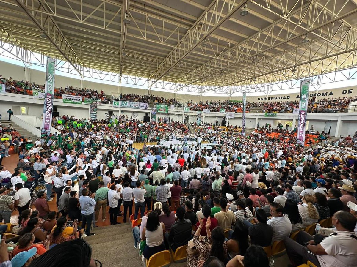 ADiegoGael's tweet photo. ATENCIÓN: son las fuerzas y expresiones políticas las que se suman al GRAN proyecto GANADOR que encabeza @ramirezlalo_ . Ayer fue RSP, hoy el ala con la mejor estructura del #PVEM en #Chiapas se unió a Jaguar Negro. La expresión verde con interlocución con palacio estatal, vaya. https://t.co/BOocsIuYLY