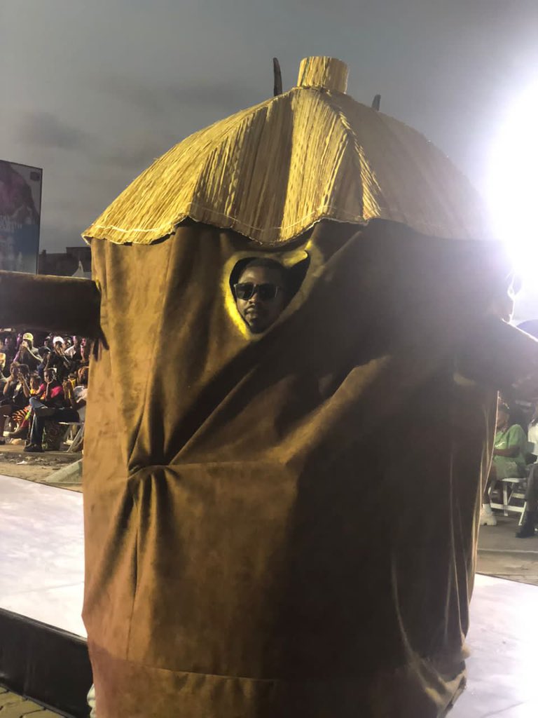 SecretnewsGhana's tweet photo. The #ObroniWawuOctober 2023 festival which has been transformed into a fashion hub with runways, exhibition stands, and pop-up shops is currently taking place at Rawlings Park in Accra
#ObroniWawuOctober #GhanaFashion #KantaTalentShow #RunawayShow #RawlingsPark #OWODripContest https://t.co/t5UWLISQii