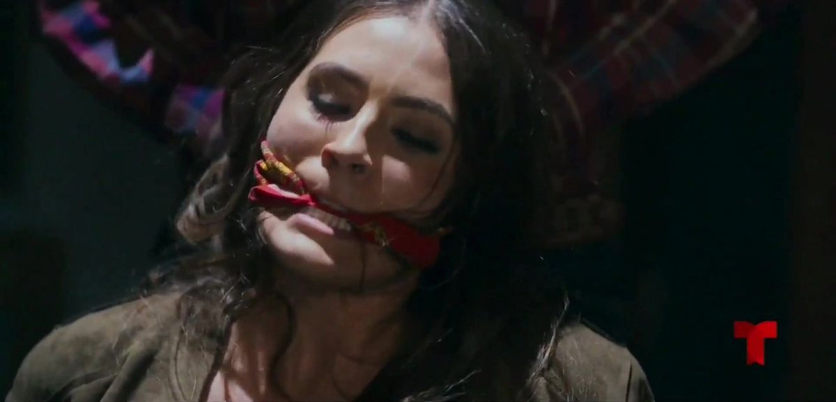 damiselas_l's tweet photo. La hermosa Karla Carillo amordazada en El Señor De Los Cielos. Temporada 8 capítulo 36. Parte 2.

 #Karlacarillo #Elseñordeloscielos #Elsenordeloscielos #Esdlc1 #Esdlc2 #Esdlc #Novela #Novelera #Novelamexicana #Actriz #México #Mexicana https://t.co/Gmxa3P0YqD