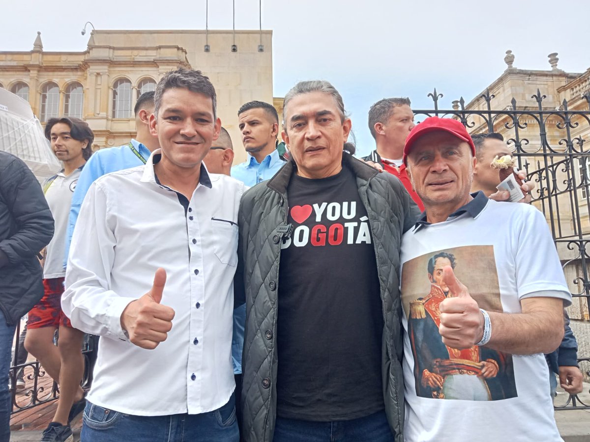 Agradecemos a todos los amigos y simpatizantes que salieron a votar por este proyecto que iniciamos con la ilusión de permitir que el cambio avance en Bogotá y en el resto del país. #VotoPactoPor