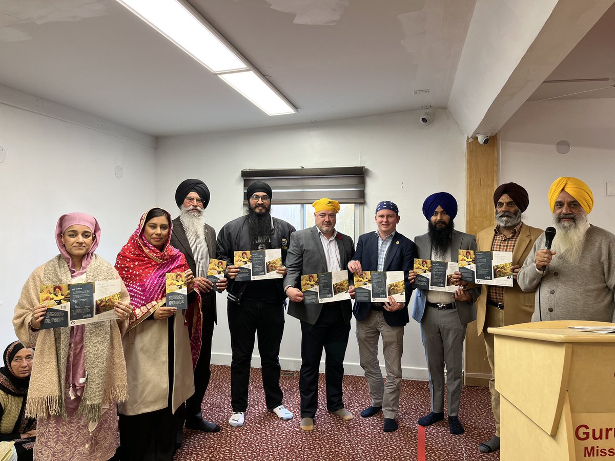 BramptonGraham's tweet photo. I promised when I ran that I would make sure the people of Brampton would get the support they need and deserve and I am happy to be able to deliver.

With $25,000 through the Seniors Community Grant, Guru Nanak Mission Centre will help seniors identify and report elderly abuse. https://t.co/8l1Cx7dJiC