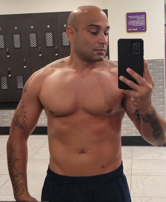 #gym #Chest #gay #hot https://t.co/Jjy5pe8TJy<a href="/tag/gym"class="tags">#gym</a><a href="/tag/chest"class="tags">#Chest</a><a href="/tag/gay"class="tags">#gay</a><a href="/tag/hot"class="tags">#hot</a>