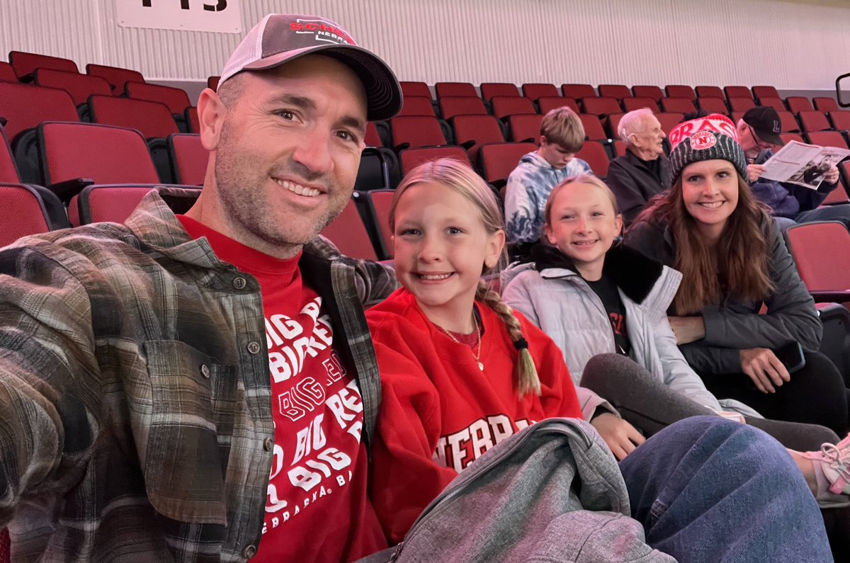 MrsPoell's tweet photo. Go Big Red! ❤️ #huskers https://t.co/jLhDdsI69a