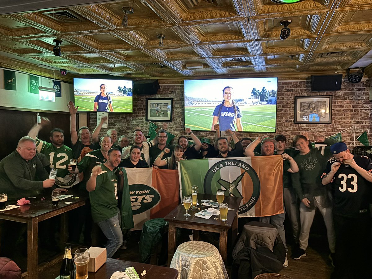 UKNYJets's tweet photo. Dublin 🤝 New York

Both cities are GREEN!!! https://t.co/rGVgdDsKXf