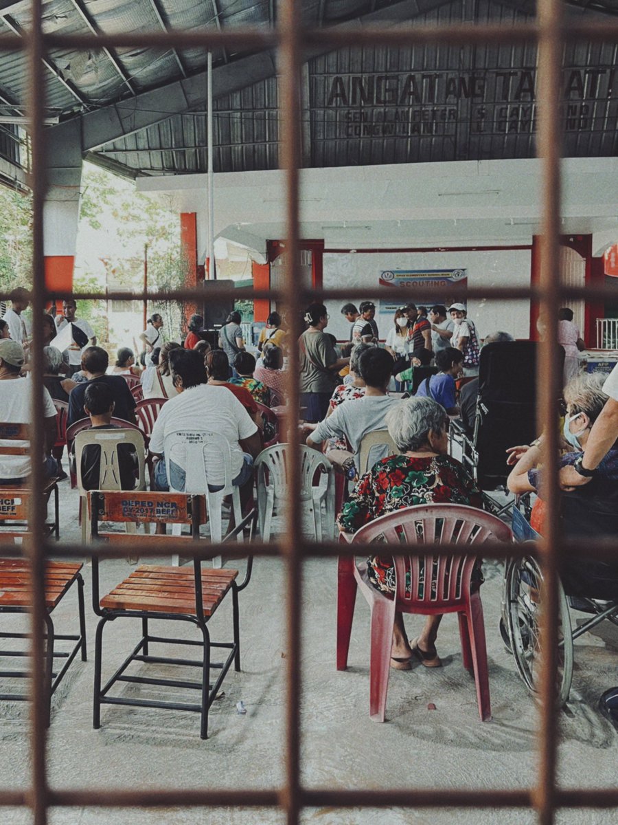 marsthegreat's tweet photo. We are caged in the  process. When exercising your right to vote is always a test of patience and level of hulas.

#BSKE2023 
#BSKElections2023 https://t.co/I23zCruxOL