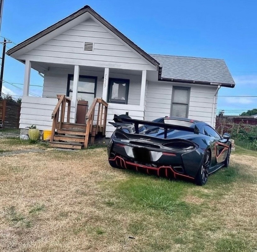 ModernNotoriety's tweet photo. Car > House https://t.co/YJOIqjA8a0