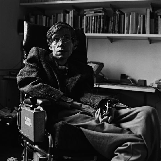 PhysInHistory's tweet photo. There probably is no heaven and no afterlife either. We have this one life to appreciate the grand design of the universe and for that, I am extremely grateful.

-- Stephen Hawking (1942 - 2018) https://t.co/qheu3gUF1q