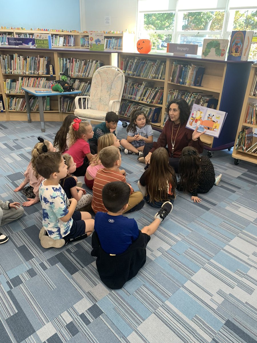 LorieeiroL tweet media