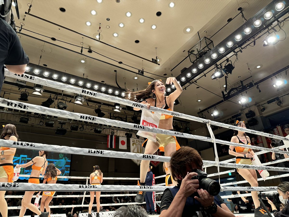 昨日のRISEラウンドガールボール投げも大盛り上がりでした⚾️💃
隣のおじさん（熊久保さん）が必死にアピールしてたけど誰の目にも映ってなさそうでした🥹ｗ

#RISE172
#桜さん何してるの <a href="/1125sakusaku/">桜りん🌸SakuraRin</a> 
#せいこっこの躍動感 <a href="/renna1208/">霧島 聖子🐔龍が如く8外伝出演</a>