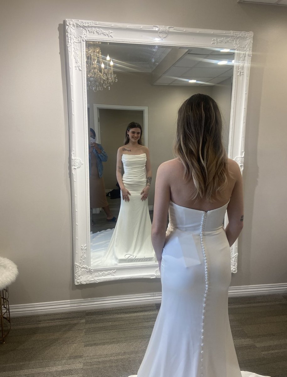 rebecca_stapp's tweet photo. Months ago I canceled my engagement. Yesterday would have been my wedding date. Today I feel relieved. I was a girl in a pretty dress that meant nothing. 

Today my life is filled with love. I am happy, laughing again, smiling again. My future is no longer just a pretty dress. https://t.co/MVeDTfDh2H