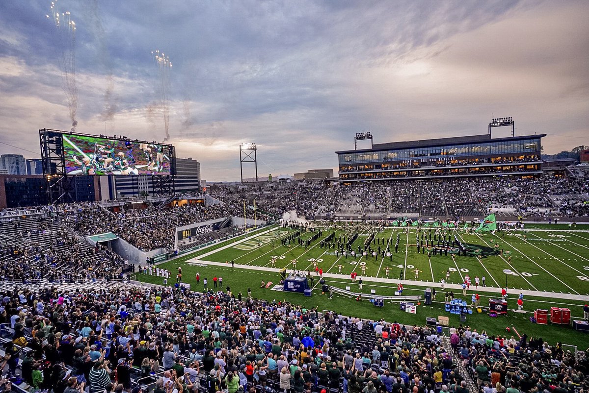 Blessed to receive an Offer from UAB! <a href="/KennethGilstrap/">Kenneth Gilstrap II.</a> <a href="/CoachHenDo88/">Tristan Henderson</a> <a href="/DilfersDimes/">Trent Dilfer</a> <a href="/UAB_FB/">UAB Football</a> <a href="/wcsRHSfootball/">Ravenwood Football 🦅</a>