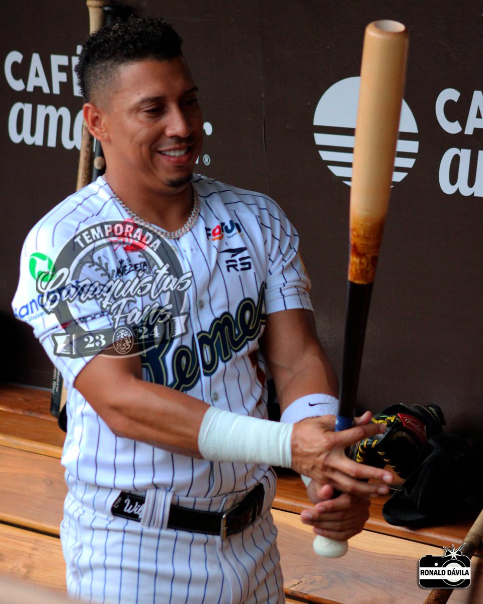caraquistasfans's tweet photo. TOVAR JUGARÁ EN MÉXICO

"EL CAPI" Wilfredo Tovar jugará en la liga mexicana para la temporada 2024 con los Rieleros de Aguascalientes.

A través de sus redes sociales, @RielerosDeAgs  anunciaron la contratación del infielder de Leones https://t.co/vyCgaldHcT