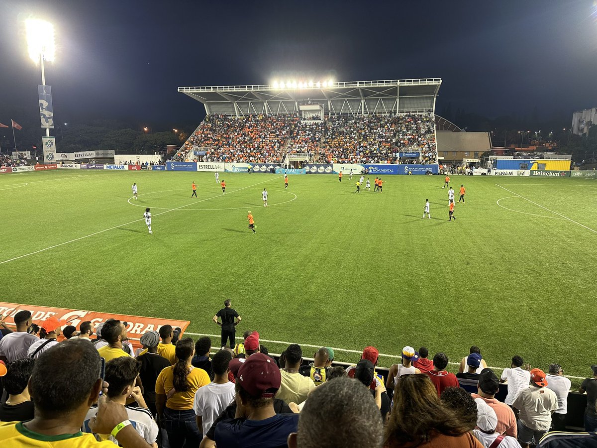 La final 2023 <a href="/LDFcomdo/">LDF</a> se está pintando de naranja