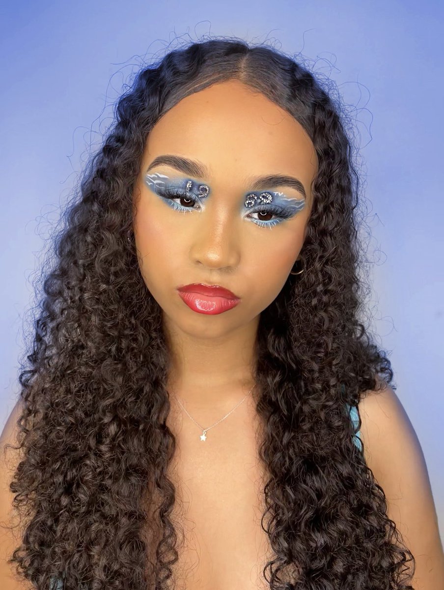 glambysinead's tweet photo. 1989 (Taylor’s Version) inspired makeup look🩵🩵

in honour of this album i thought i’d create a makeup look that can represent it! i hope you like it!🩵🩵

@taylorswift @taylornation 

#1989taylorsversion #1989tv #taylorswift #taylornation #swiftie #taylorswiftmakeup #1989makeup https://t.co/RJz83Q9bml