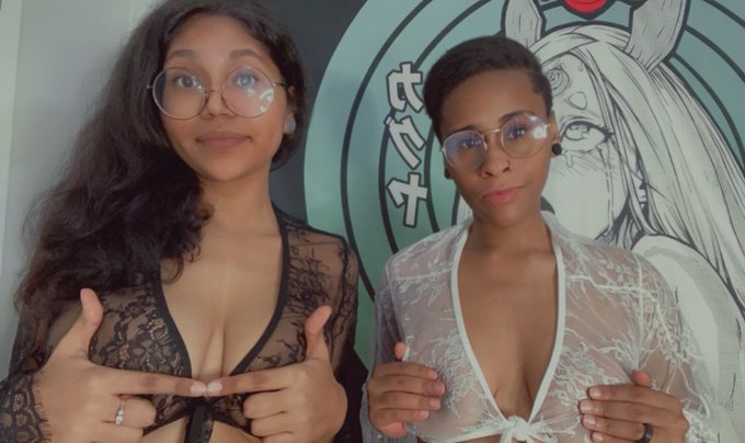 We&rsquo;re about to play rn lol😈😇 https://t.co/5SsHtfauNI