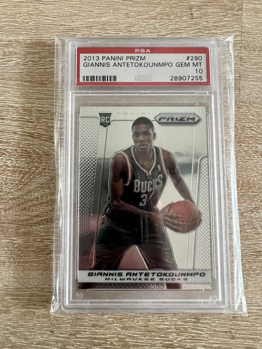 StopCards's tweet photo. $740

Last 3 have been $810, $995, $805

RTs appreciated 

@RyansCardssLLC https://t.co/Zd5Tqyeay2