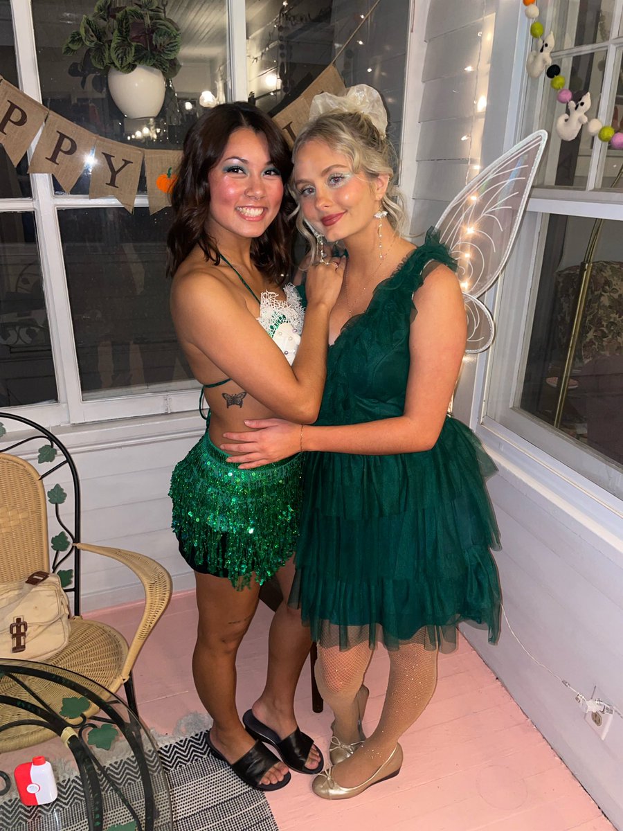 ayakimicki's tweet photo. Halloweekend🧚🏼🏴‍☠️🎃🍃 https://t.co/Mx1XjxEdw9