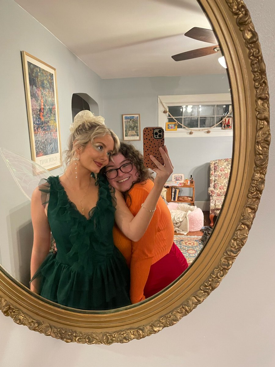 ayakimicki's tweet photo. Halloweekend🧚🏼🏴‍☠️🎃🍃 https://t.co/Mx1XjxEdw9
