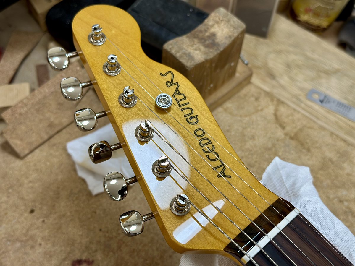 Osugi_mird's tweet photo. ALCEDO GUITARS の2号機テレキャスターが完成しました。

オールラッカーで木目が透けて見えるエイジドホワイトブロンドカラー。

Last Guitar様で販売中です。https://t.co/zZHu8lolXZ

#osugimusicinstruments #alcedoguitars #telecaster https://t.co/ZKgS5LJ56M