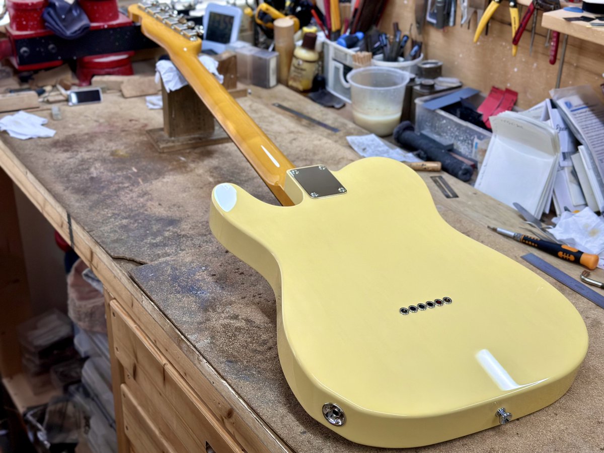 Osugi_mird's tweet photo. ALCEDO GUITARS の2号機テレキャスターが完成しました。

オールラッカーで木目が透けて見えるエイジドホワイトブロンドカラー。

Last Guitar様で販売中です。https://t.co/zZHu8lolXZ

#osugimusicinstruments #alcedoguitars #telecaster https://t.co/ZKgS5LJ56M