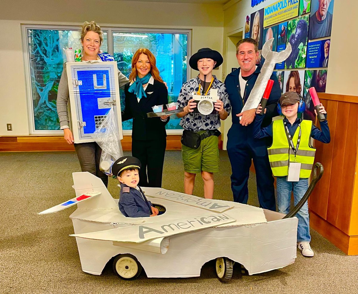 JeremyIndy1's tweet photo. Hey, @AmericanAir any need for an additional crew? We’ve got you covered. And our favorite route is to Hawaii 😉. https://t.co/PGHQzOwRkA