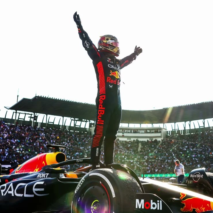 stachepockets's tweet photo. 🏆 Max Verstappen does it again! 🇳🇱🏁 After a thrilling victory in Mexico, it's time to show your support for the champ. Get your Max Verstappen shirt now and wear it with pride! 🚀 #MaxVerstappen #MexicoGP #Winner #Champion #F1 #MaxPower #TeamVerstappen https://t.co/j2wqLxMnIz