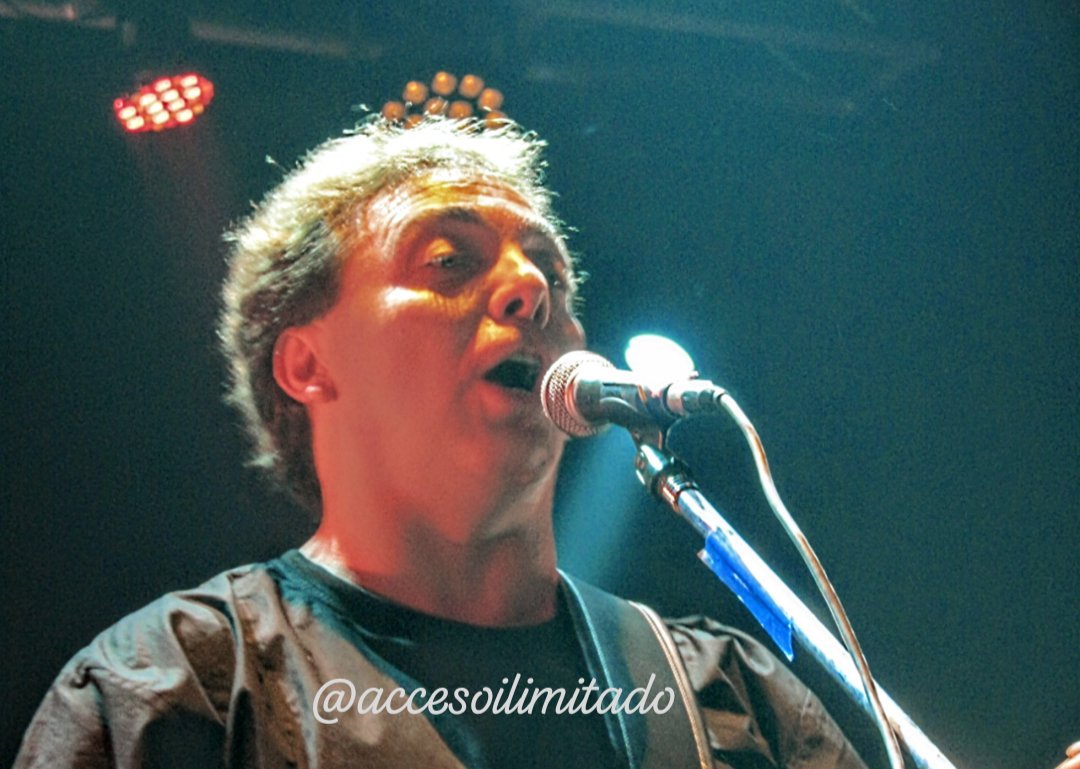 Accesoradiook's tweet photo. Dos noches a puro rock se vivieron en el Teatro Vorterix, los días 27 y 28 de octubre, con el ídolo mexicano @CristianCastro y su banda de rock @LaEsfingeRock @laesfinge  🎸

#laesfinge #cristiancastro @GSPress1 #buenosaires #lacruelcantora #accesoilimitado https://t.co/sHtwfQ6VCr