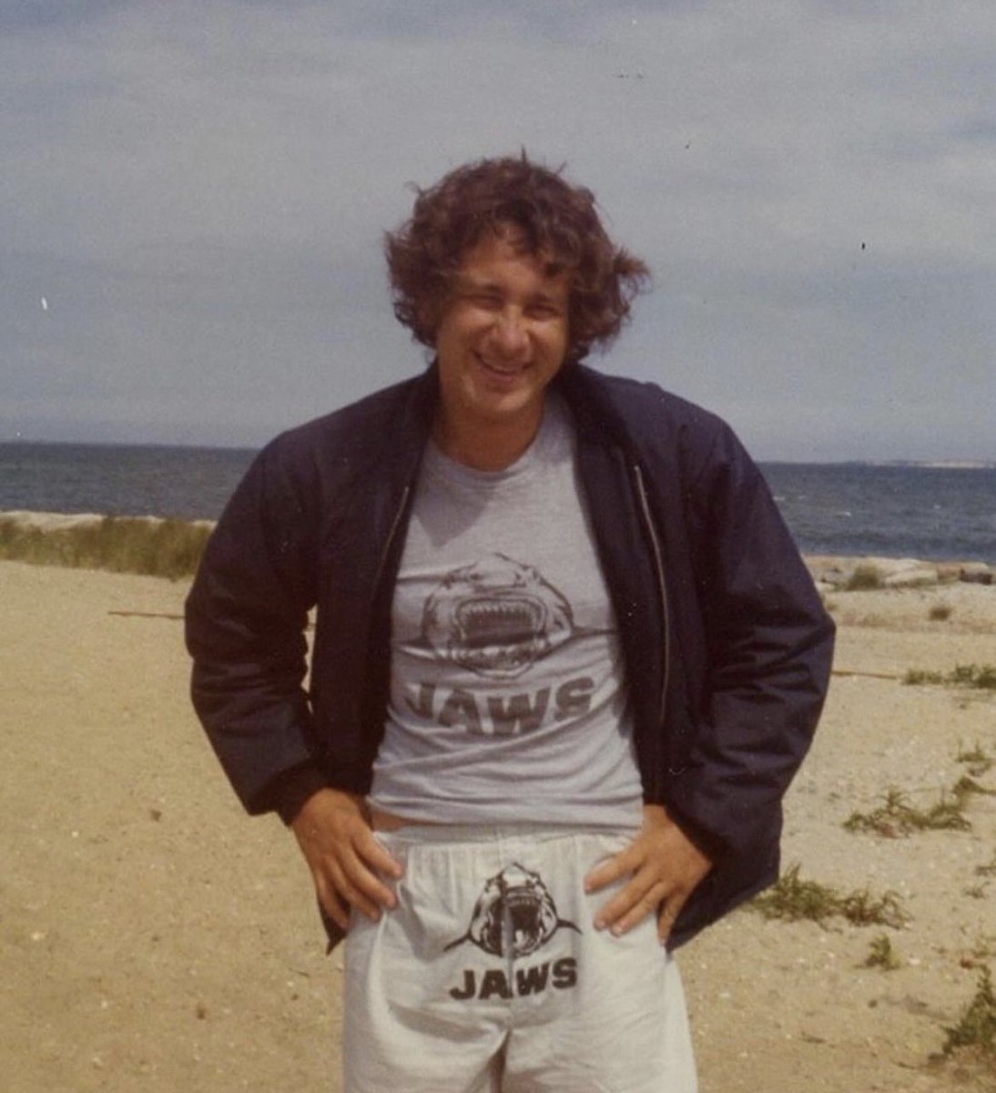 historyinmemes's tweet image. Steven Spielberg on the set of Jaws in 1974. Over 67 million people in the U.S watched the film when it was first released in 1975, making it the first summer blockbuster.

Spielberg on photo 1 to Entertainment Weekly: 

“[Laughs.] Now let me tell you about the picture - that's a…