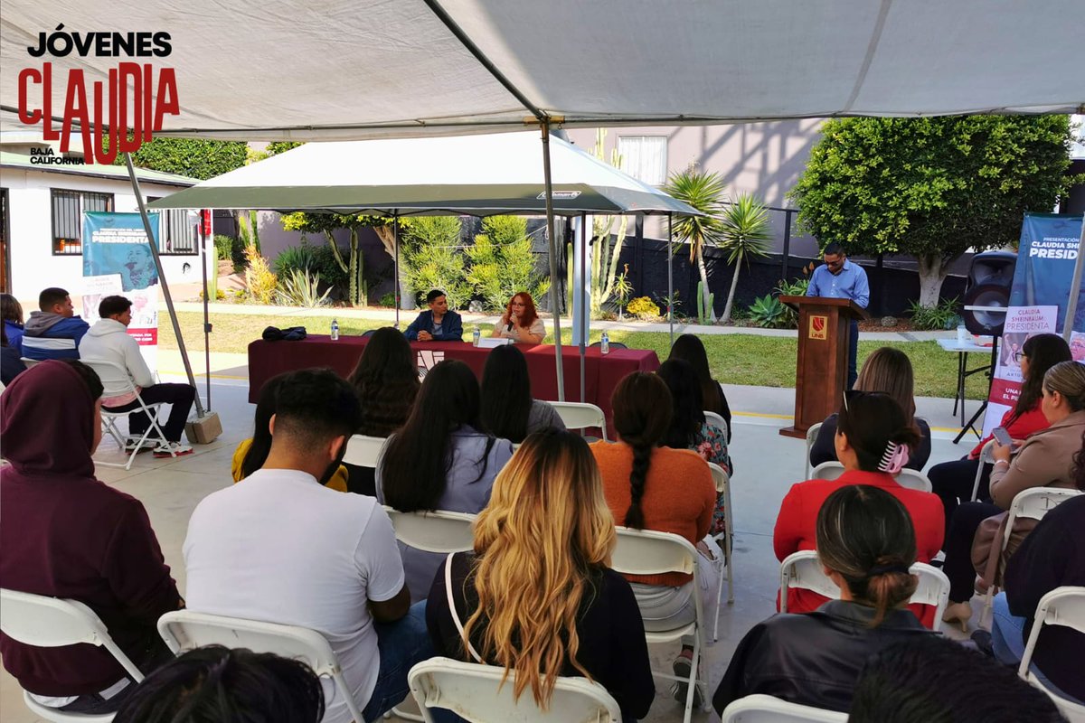 La Universidad Nueva Baja fue el escenario de la presentación del libro "Claudia Sheinbaum: Presidenta" del autor Arturo Cano, donde las Juventudes de Rosarito se reunieron para presenciar este enriquecedor evento. 📖💪
Agradecemos a la Universidad Nueva Baja por su colaboración.