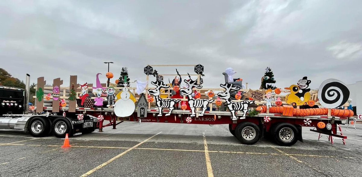 Laurie Greene (@mrsgreene5g) on Twitter photo Amazing job done by our <a href="/HurldWymanWu/">Hurld Wyman School</a> 5th graders & their Families!🎃👻 It looked amazing coming down the parade route! Amazing job done by our <a href="/HurldWymanWu/">Hurld Wyman School</a> 5th graders & their Families!🎃👻 It looked amazing coming down the parade route!