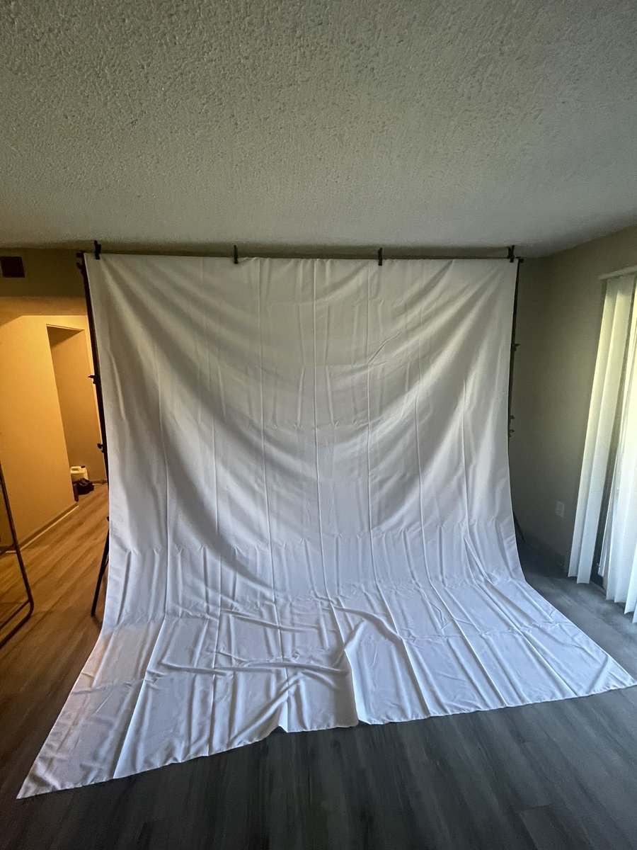 PhotosTravers's tweet photo. After being a photographer for almost 5 years, taking photos in every single environment possible……we finally got one of this. https://t.co/01gQQWSLCq