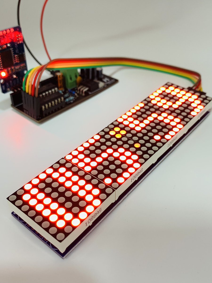Hiwatronic1's tweet image. Nuestro reloj de matriz LED muestra la hora en formato 24H en una matriz de LED 32x8. Ideal para proyectos de visualización. #RelojDigital #TecnologíaDeVisualización