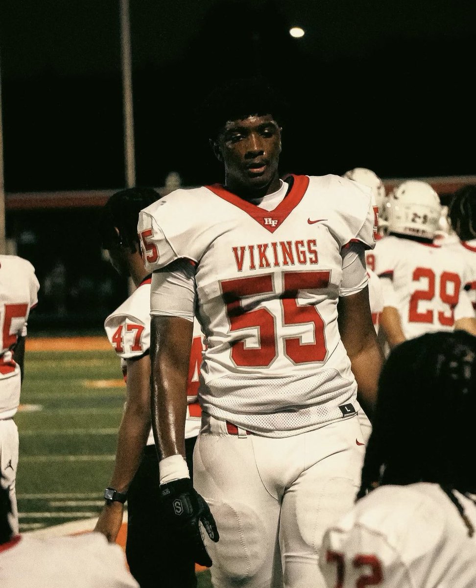 🚨2 and 4 year coaches

6’7 Forward/Center Jameon Wright (Homewood-Flossmoor 2024) recruitment is still wide open. Dominant Interior force that can score in the paint, protect the rim and rebound at a high level. The athletic 2-sport athlete is also a high academic student‼️